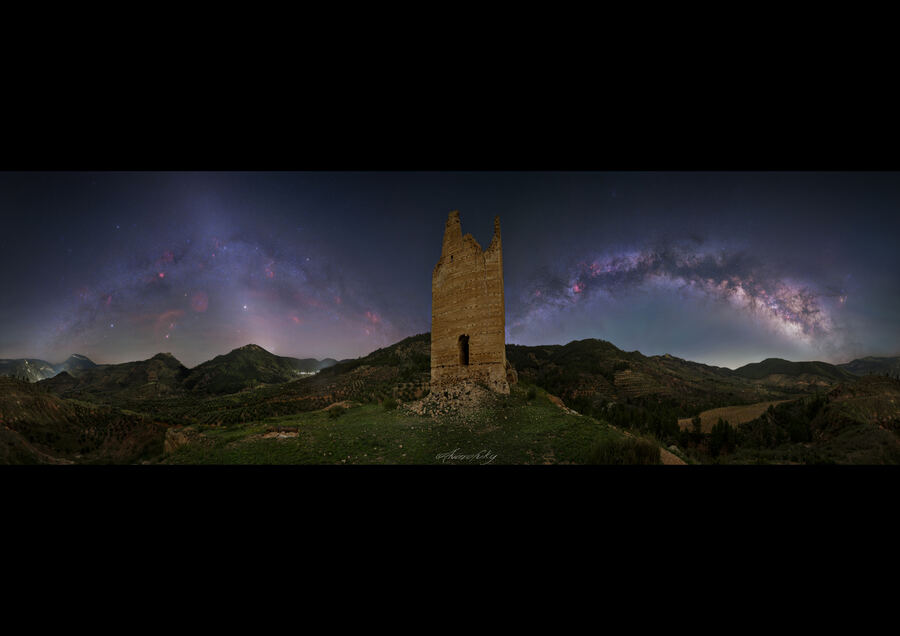 Doble arco de la Vía Láctea y Luz Zodiacal, astrofotografía de Álvaro Huerta